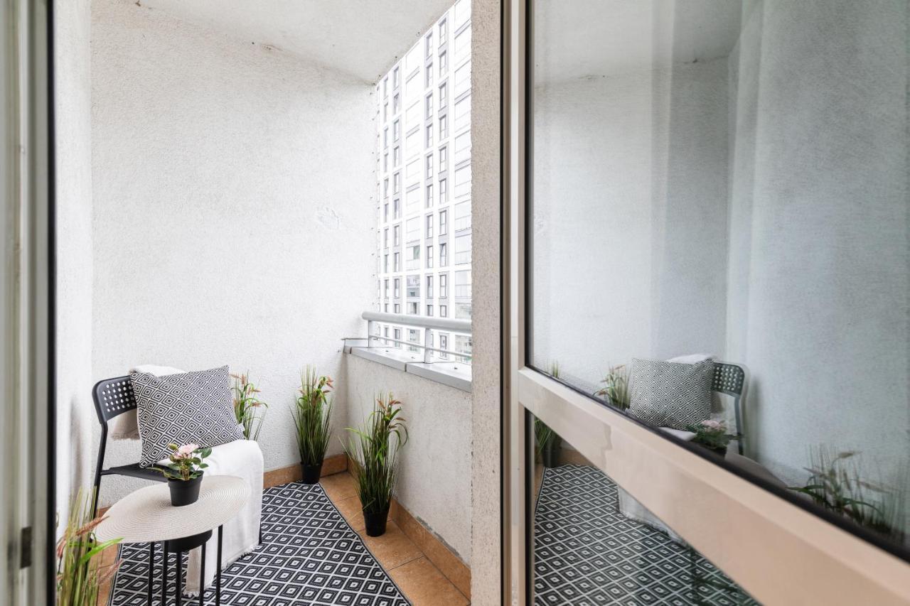 Superapart Stanow Zjednoczonych 72 Apartamento Varsóvia Exterior foto